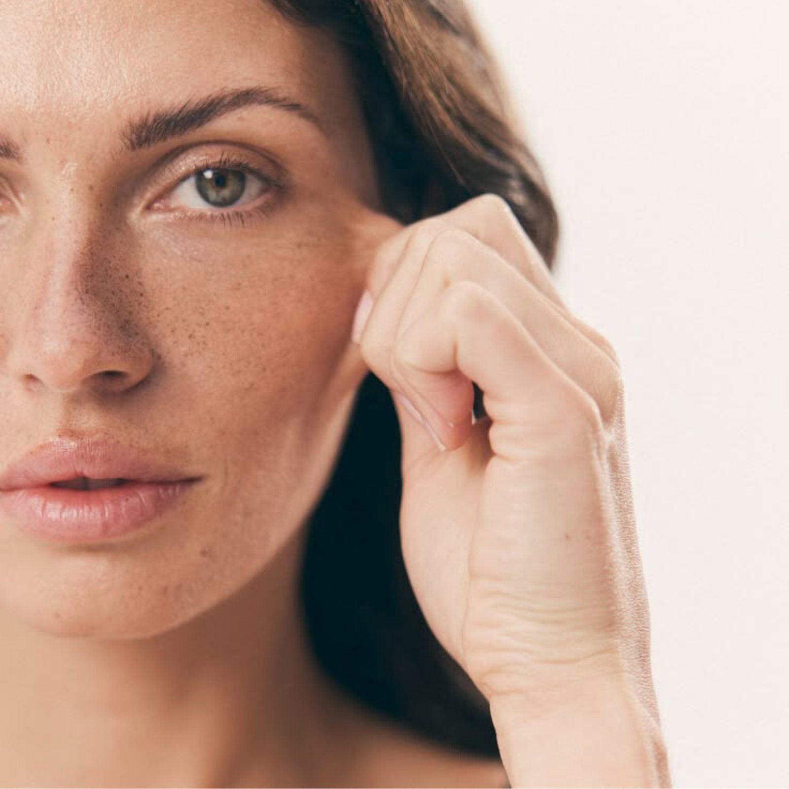 Pómulos y armonía facial natural Pómulos y armonía facial natural